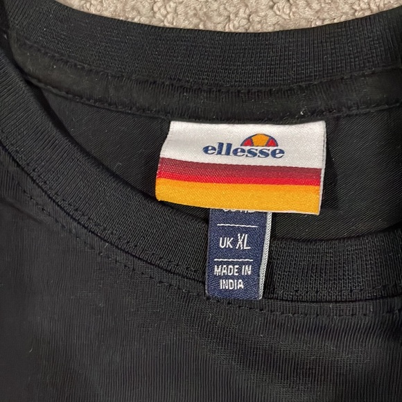 Large Ellesse Black and Orange TShirt - Picture 3 of 5